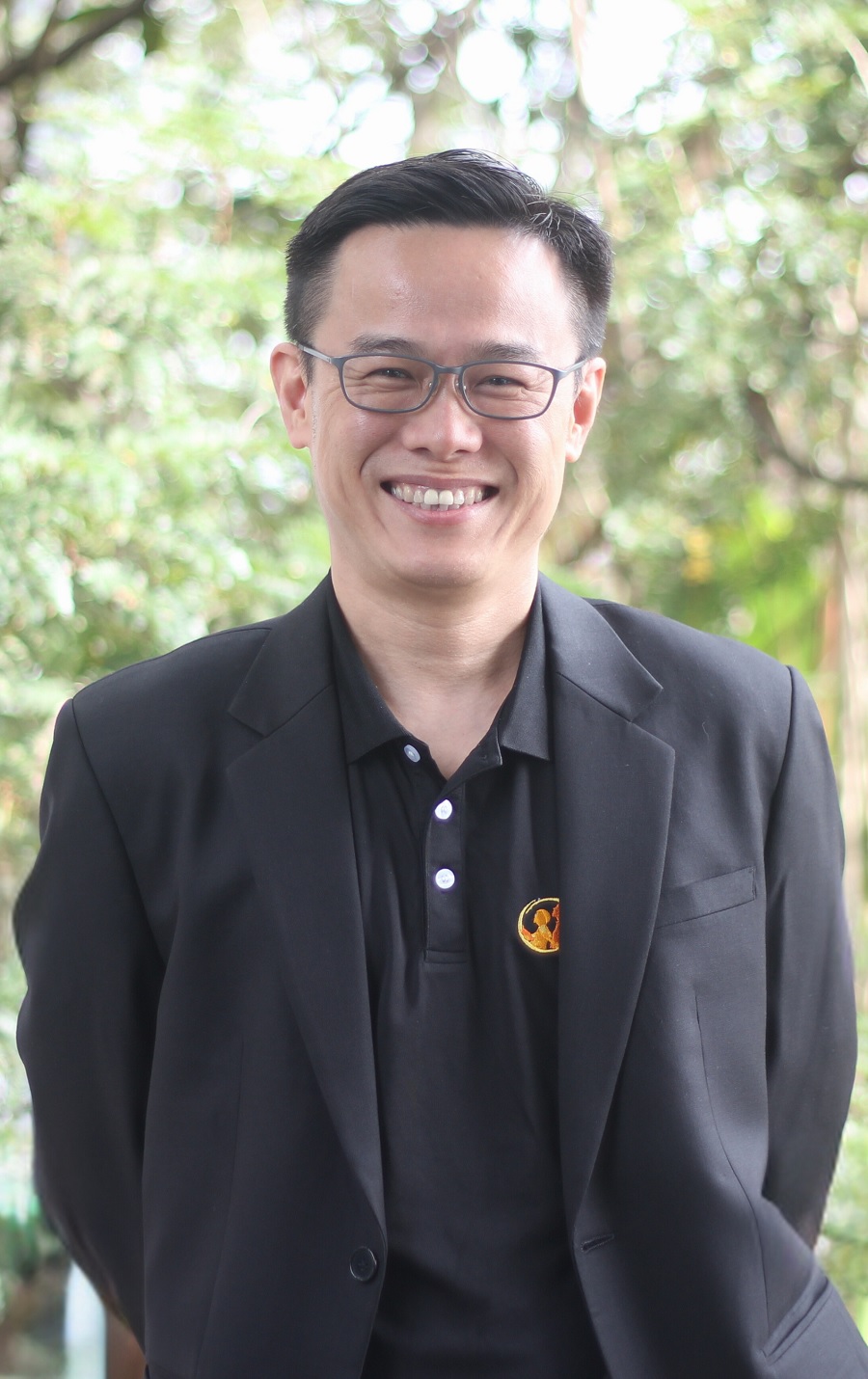Dr Lim Lit Way, Principal posing for photograph.